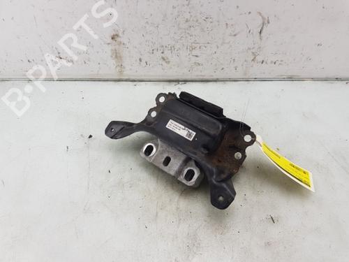Used Engine mount Engine mount SKODA OCTAVIA III Combi (5E5, 5E6) 1.4 TSI (140 hp) 17825948 17825948