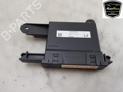 Used Electronic module TOYOTA COROLLA Estate (_E21_) 1.8 Hybrid (ZWE211) (122 hp) 17977727