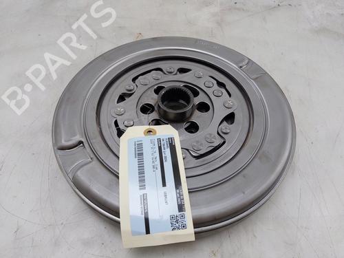 Used Flywheel VW TIGUAN (CT1) 1.5 TSI eHybrid (272 hp) 29910276