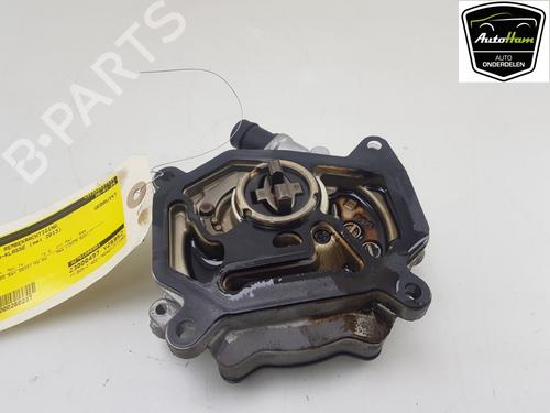 Used Vacuum pump MERCEDES-BENZ A-CLASS (W176) A 180 (176.042) (122 hp) 16678581