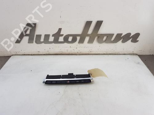 Used Warning switch AUDI A3 Sportback (8VA, 8VF) 1.6 TDI (110 hp) 13144745