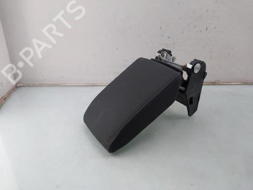 Used Armrest / Center console Armrest / Center console VW GOLF VIII (CD1, DA1) 1.0 TSI (110 hp) 28602773 28602773
