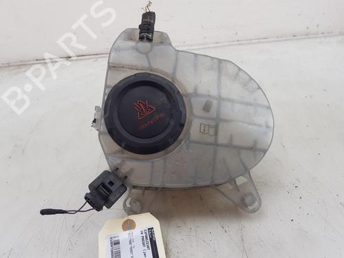 Used Expansion tank VW PASSAT B8 Variant (3G5, CB5) 2.0 TDI (150 hp) 26235681