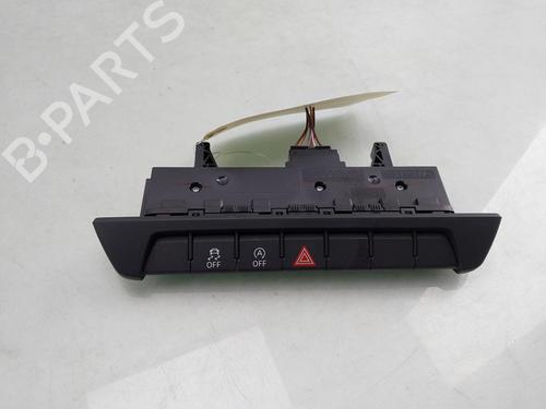 warning-switch-audi-a1-sportback-gba-2018-25033547 main image