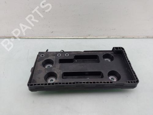 Støtte Støtte VW PASSAT B8 (3G2, CB2) 2.0 TDI 4motion (240 hp) 33617221 33617221