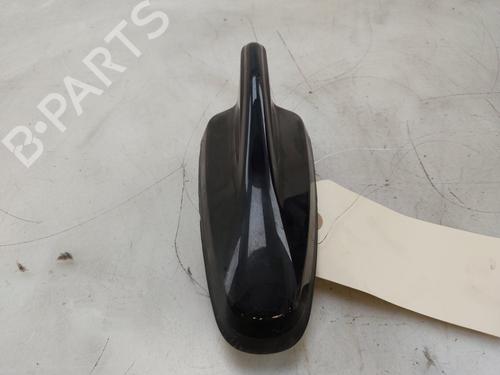 antennabase-vw-golf-viii-cd1-da1-2019-36787539 main image