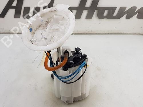 Used Fuel pump BMW 2 Gran Coupe (F44) 218 i (140 hp) 12008379