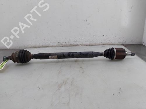 Transmisión delantera derecha SEAT ARONA (KJ7, KJP) 1.0 TSI (95 hp) 31143641