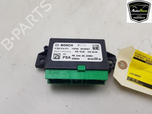 Used Electronic module OPEL CROSSLAND X / CROSSLAND (P17, P2QO) 1.2 (75) (110 hp) 18305936