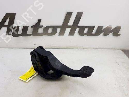 Used Clutch pedal Clutch pedal VW POLO VI (AW1, BZ1, AE1) 1.0 TSI (95 hp) 12017063 12017063