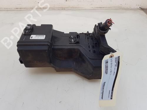 Used Fuse box PEUGEOT 108 1.0 VTi (69 hp) 27348805