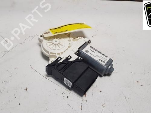 Used Electronic module VW GOLF V (1K1) 1.9 TDI (105 hp) 16899543