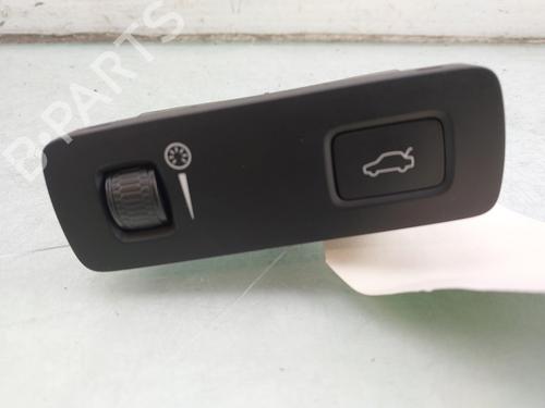 Switch POLESTAR POLESTAR 2 (534) EV | BP38746739I30 - Image 2