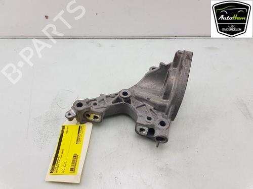 Used Engine mount Engine mount MERCEDES-BENZ CLA Shooting Brake (X118) CLA 200 (118.687) (163 hp) 16494321 16494321