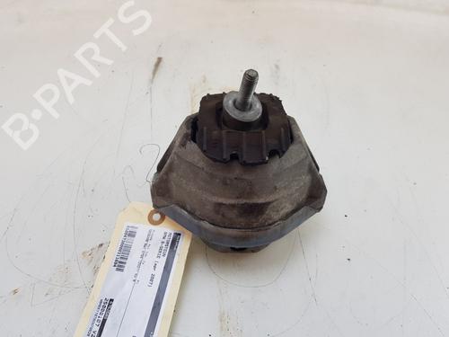 Used Engine mount BMW 6 Convertible (E64) 650 i (367 hp) 24533394