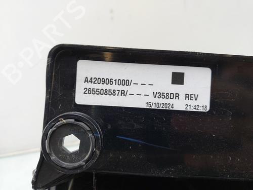 Right taillight MERCEDES-BENZ CITAN Box Body/MPV (W420) 1.5 110 CDI (420.623, 420.625) | BP27201886C35 