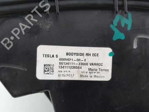 Right taillight TESLA MODEL S (5YJS) 75D AWD | BP37179309C35 - Image 6