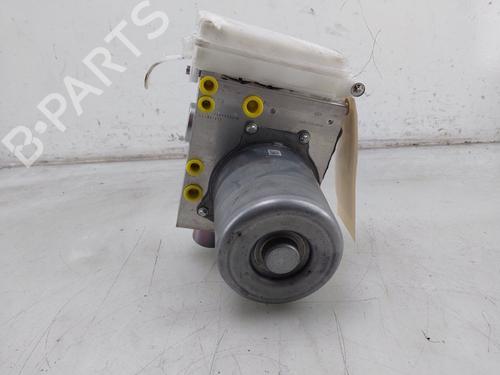 Pompe ABS FERRARI 296 GTS Convertible (F 171) PHEV (830 hp) 31041015