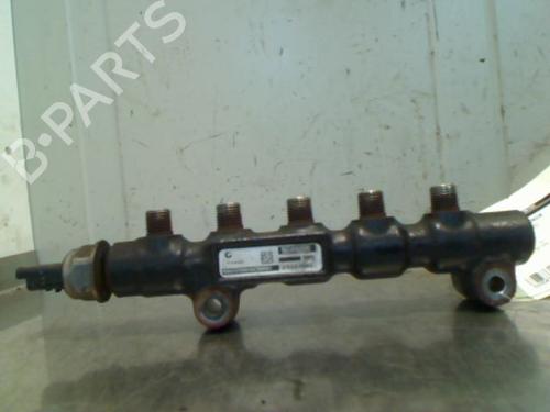 Used Injection rail Injection rail FORD FIESTA VI Van 1.4 TDCi (70 hp) 12007778 12007778