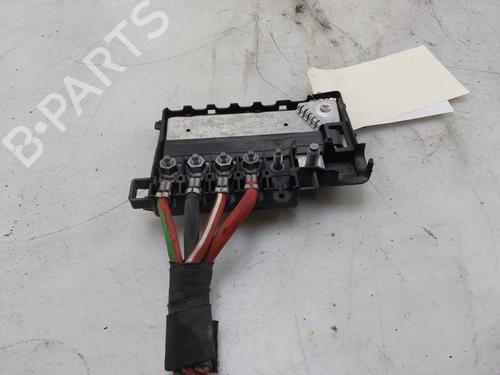 Used Fuse box Fuse box VW POLO VI (AW1, BZ1, AE1) 1.0 MPi (80 hp) 34539796 34539796