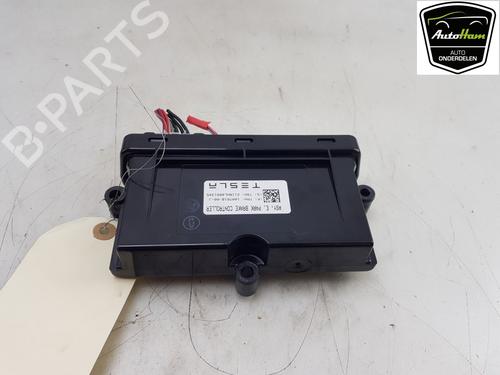 Control unit TESLA MODEL S (5YJS) 75D AWD | BP19772036M11 - Image 3