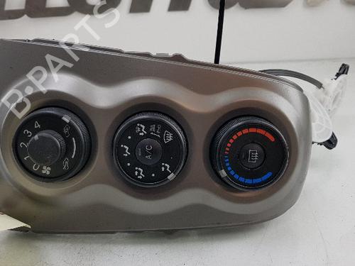 Climate control TOYOTA YARIS (_P9_) 1.0 VVT-i (KSP90_, KSP90R) | BP12014997I5 