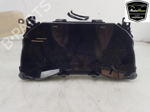 Used Instrument cluster TOYOTA YARIS CROSS (MXP_) 1.5 (MXPB10) (125 hp) 16420008
