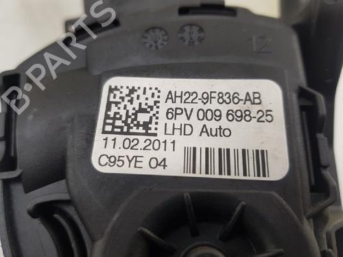 Pedal LAND ROVER DISCOVERY IV (L319) 3.0 SDV6 4x4 | BP12014754I4 