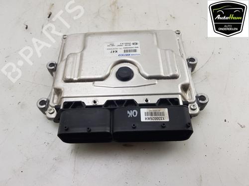 Used Engine control unit (ECU) Engine control unit (ECU) 13105875 13105875