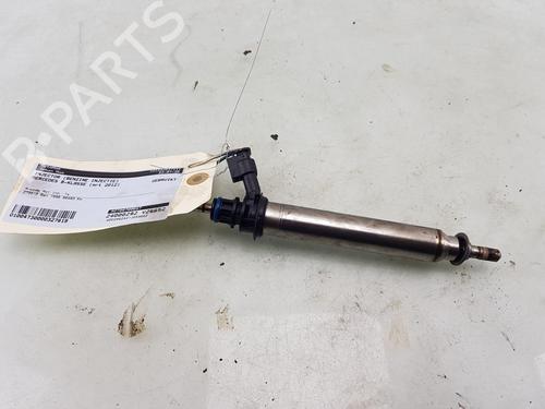 Used Injector MERCEDES-BENZ B-CLASS Sports Tourer (W246, W242) B 180 (246.242) (122 hp) 27868117