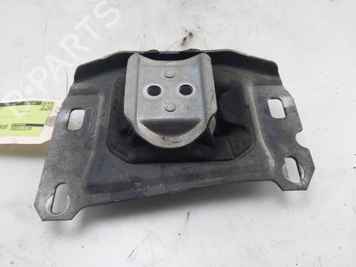 Used Gearbox mount PEUGEOT 5008 II (MC_, MJ_, MR_, M4_) 1.2 THP (MRHNYH, MRHNYW, MRHNSJ, MRHNSU, MRHNSM) (131 hp) 30466411