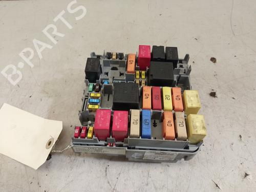 Used Fuse box Fuse box 38746832 38746832