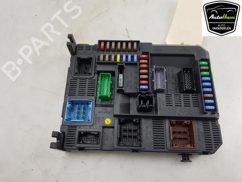 Fuse box PEUGEOT 208 I (CA_, CC_) 1.2 VTI 82 | BP15640421E1 
