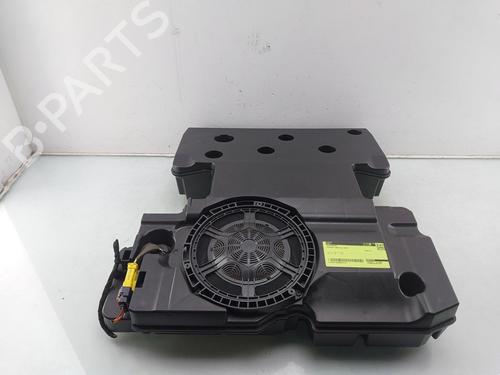 Used Electronic module PEUGEOT 5008 II (MC_, MJ_, MR_, M4_) 1.2 THP (MRHNYH, MRHNYW, MRHNSJ, MRHNSU, MRHNSM) (131 hp) 30300064