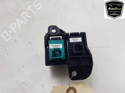 Used Switch NISSAN LEAF (ZE1) Electric (218 hp) 18167177