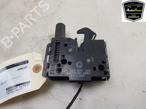 Used Hood lock SKODA OCTAVIA I Combi (1U5) 1.9 TDI (110 hp) 23042422