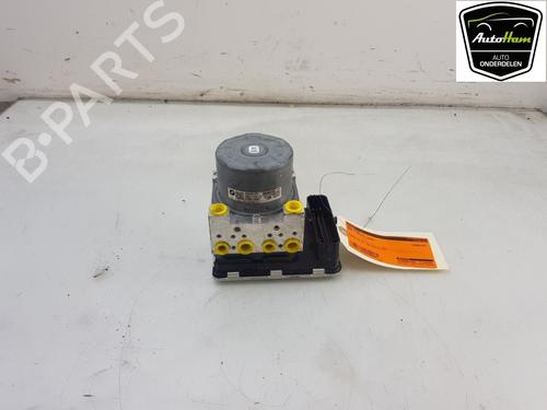Used ABS pump BMW 1 (F40) 118 i (140 hp) 12042586