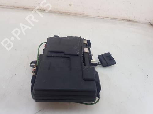 Used Fuse box VOLVO V60 I (155) D6 Hybrid AWD (280 hp) 28294625