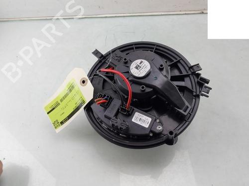 Used Heater blower motor VW GOLF VIII (CD1, DA1) 2.0 TDI (150 hp) 30184005