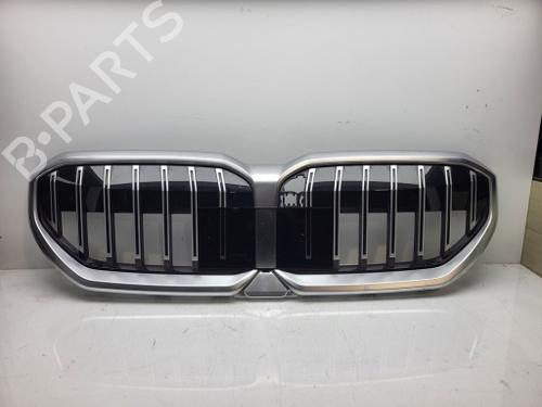 Used Grille Grille BMW 5 Touring (G61, G99) 530e Plug-in Hybrid (299 hp) 40525585 40525585