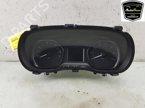 Used Instrument cluster Instrument cluster 18305994 18305994