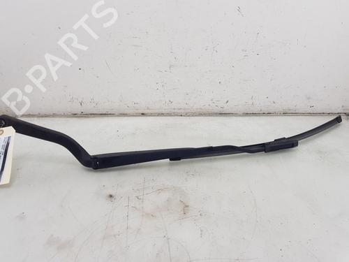 Used Front windshield wiper arm RENAULT TWINGO III (BCM_, BCA_) 1.0 SCe 70 (71 hp) 23573839