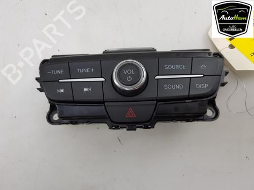 Used Switch Switch FORD FOCUS III 1.0 EcoBoost (125 hp) 19667235 19667235