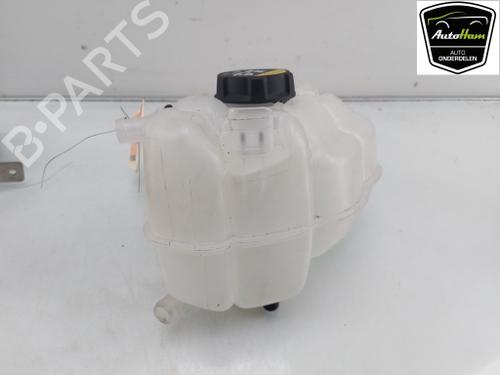 expansion-tank-volvo-v60-ii-225-t6-plug-in-hybrid-awd-31465682-2018-12047558 main image