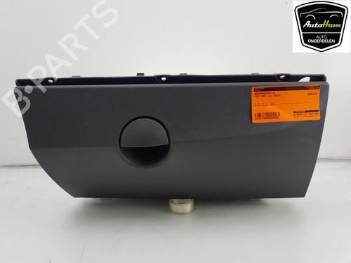 Used Glove box FIAT 500 (312_) 0.9 (312AXN1A) (80 hp) 12049725