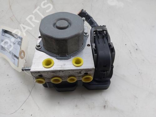 Used ABS pump RENAULT CLIO IV Grandtour (KH_) 0.9 TCe 90 (90 hp) 29075753