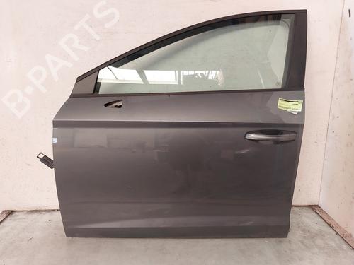 Used Left front door Left front door 37436010 37436010