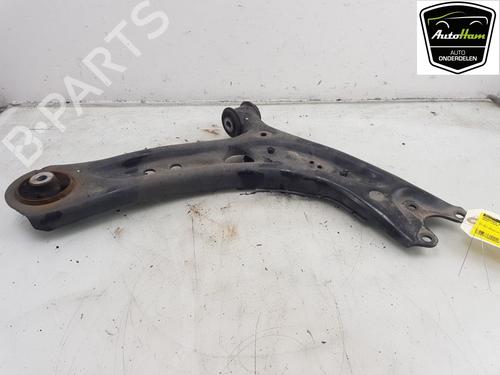 Used Right front suspension arm SEAT LEON (KL1, KLG) 1.5 TSI (131 hp) 29061737