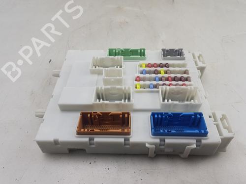 Fuse box VOLVO V40 Hatchback (525) D4 | BP30932166E1