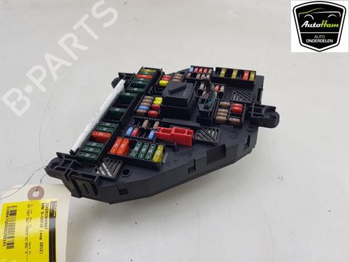 Used Fuse box BMW 5 (F10) 520 i (184 hp) 16575263